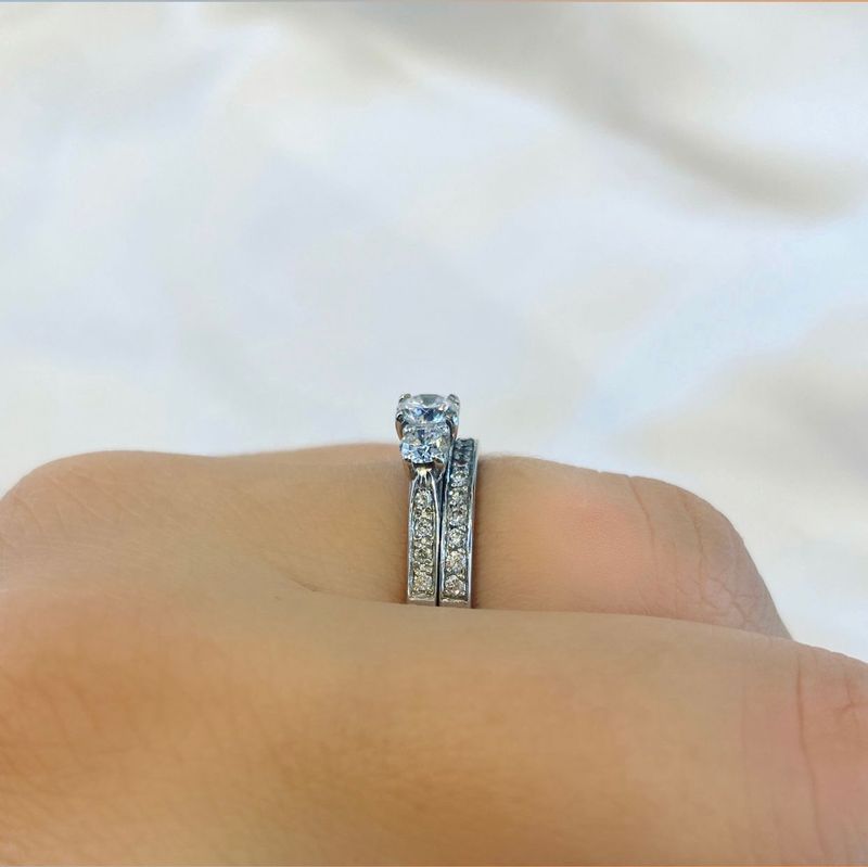 Brilliance trilogy shimmer