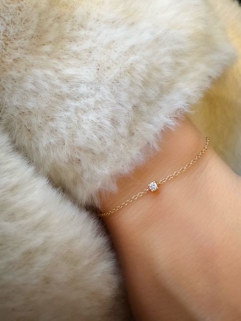 Solitaire bracelet