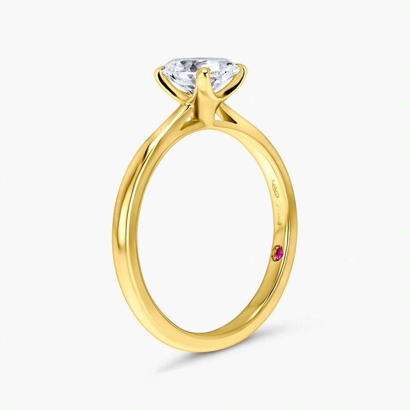 Romance oval