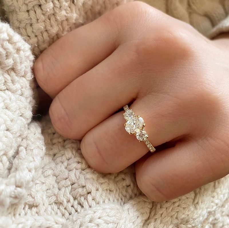 Romance oval trilogy sparkle